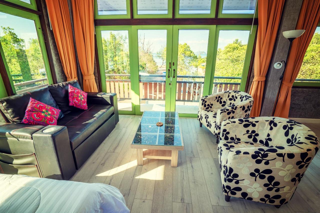 Tonmai Suites Ко-Ланта Экстерьер фото