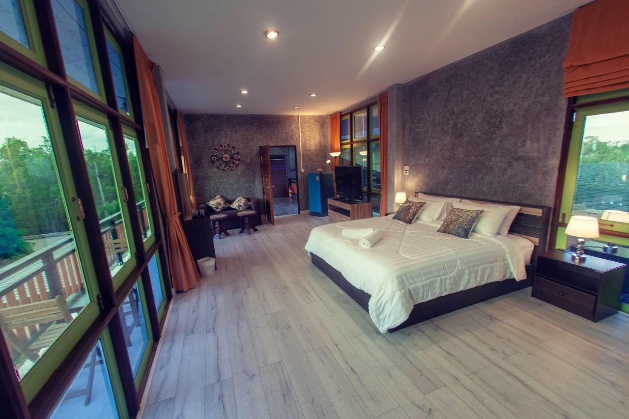 Tonmai Suites Ко-Ланта Экстерьер фото