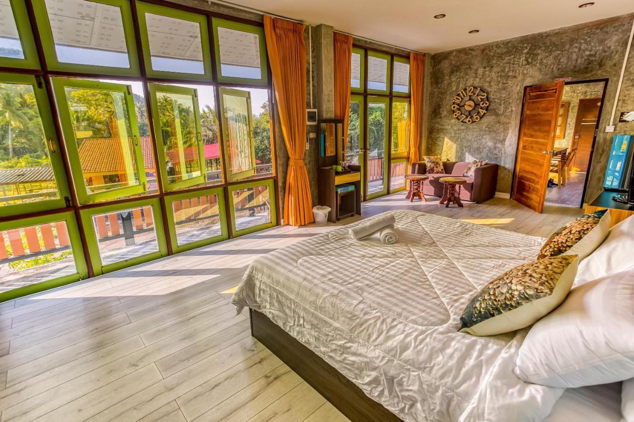 Tonmai Suites Ко-Ланта Экстерьер фото